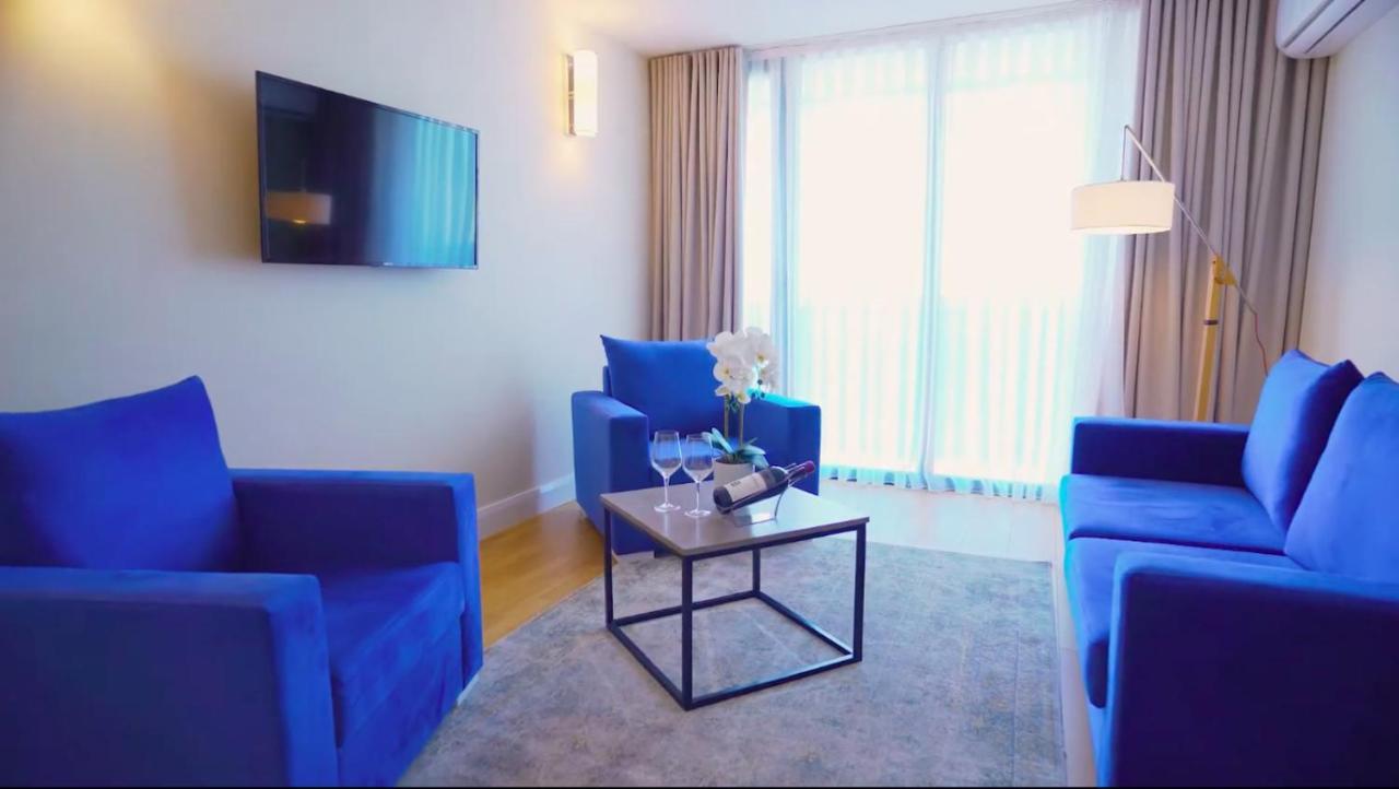 Aparthotel For Batumi Orbi City Exterior foto